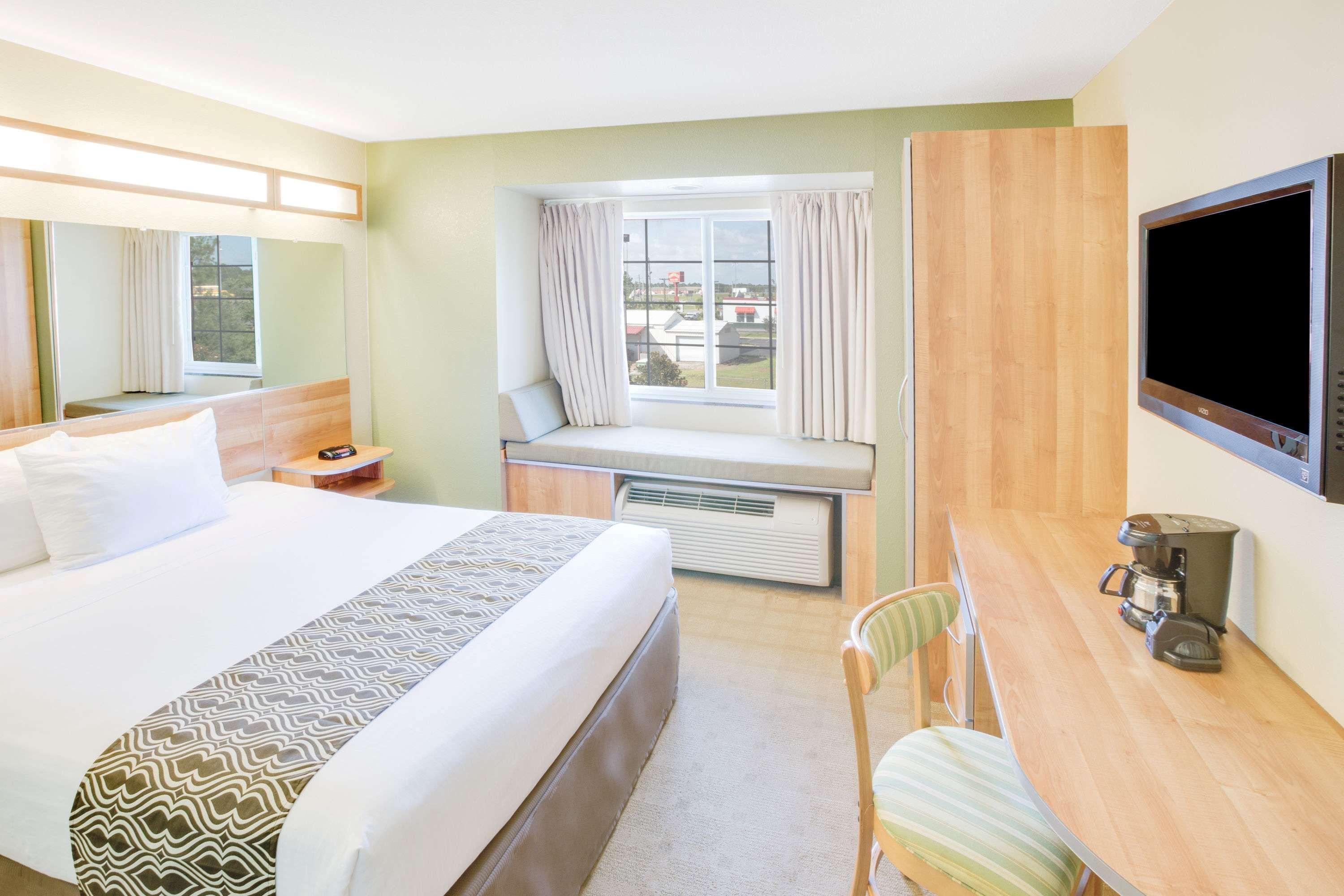 Microtel Inn & Suites By Wyndham Saraland Exterior photo